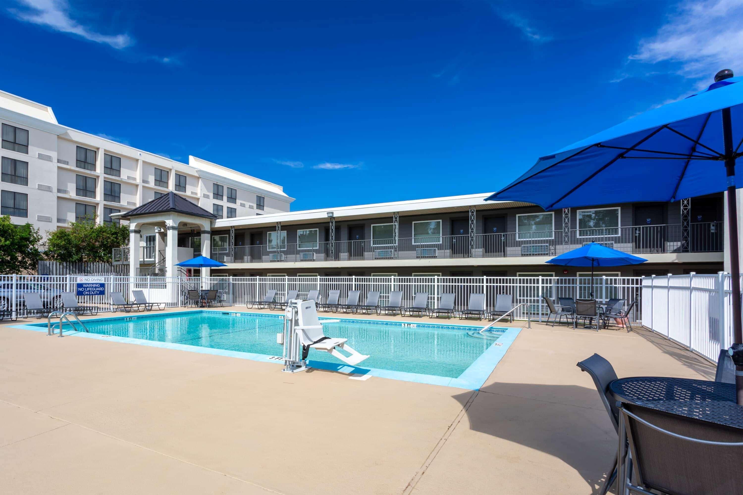 Days Inn By Wyndham Wilmington / University Exterior foto
